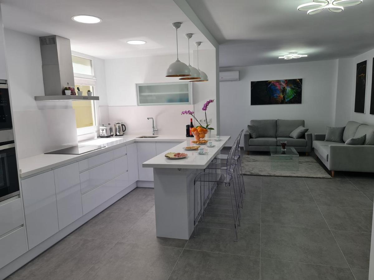 Modern 3 Bedroom Luxury Apartment In Torremolinos Buitenkant foto